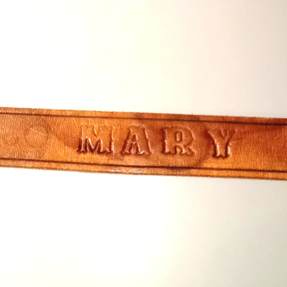 Vintage Hand Crafted Tan Western Tooled Leather Name "Mary" Women's Belt Size 32 - Picture 4 of 13